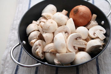 frische Champignons