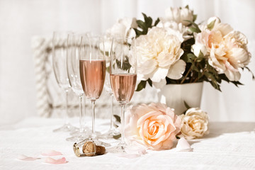 Two glasses filled with pink Champagne - 8397410