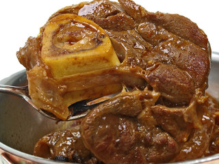 ossobuco,geschmorte kalbshaxe,klassische italienisch