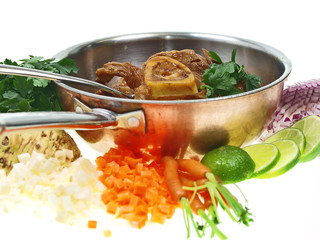 ossobuco,geschmorte kalbshaxe,klassische italienisch