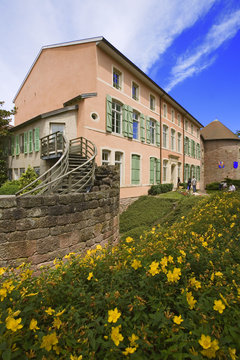 france, epinal : remparts , tour et maisons