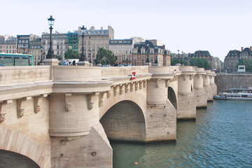 Pont neuf à Paris - 8407608