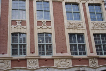 Façade d'immeuble style flamand à Lille