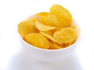 Fototapeta na wymiar Chipsy w misce