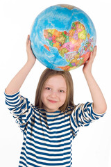 Child with globe - obrazy, fototapety, plakaty