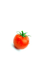 eine rote Tomate