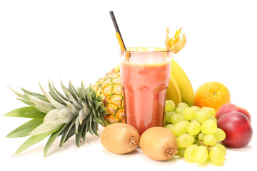 Frucht-Cocktail - Ananas,Kiwi,Trauben,Bananen,Nektarinen,Orangen