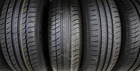 Fototapeta premium quatre pneus