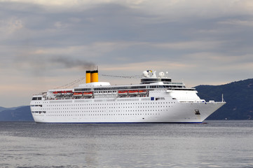 Passenger ship