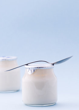 vasetti di yogurt
