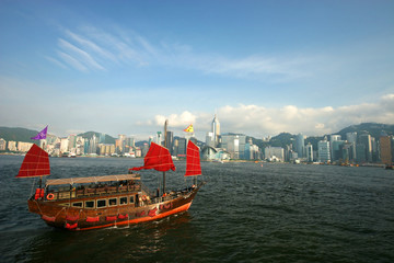 Chinese Junk in Hong Kong Harbour_0070