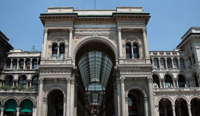 Fototapeta na wymiar Katedra w Mediolanie Galeria QF cięcia kwadratowych