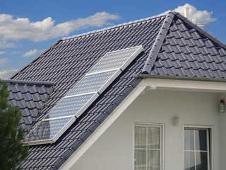 Haus mit Solarzellen