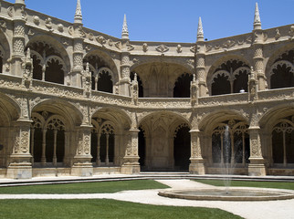 Cloître et fontaine, Monastère de Jeronimos, Lisbonne