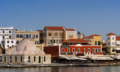 Obraz premium Mosquée des janissaires et port de la Canée Hania