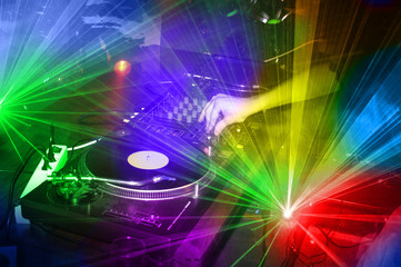 dj on the mix