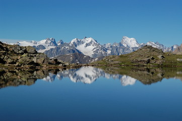 barre des &eacute;crins dans lac