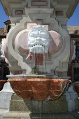 Fotobehang Fontijn fontein op het plein virgen de los reyes in sevilla