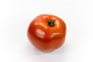 fleischtomate-freigestellt auf weiss