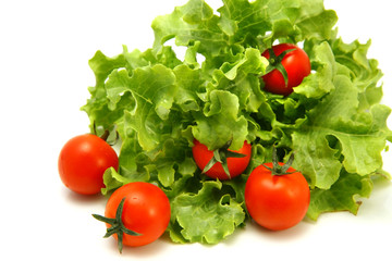 green lettuce and cherry tomatoes
