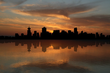 Fototapeta na wymiar Vancouver skyline at sunset illustration