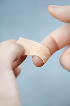 Adhesive bandage