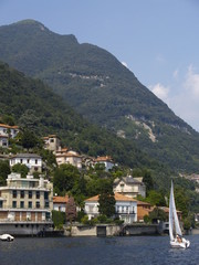 Navegando por el lago Como (Italia)