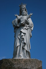 La vierge et son enfant - Pléneuf-Val-André (Bretagne)