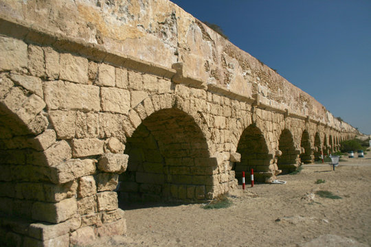 ceasarea aquaduct israel herodes shore