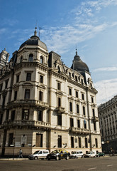 Fototapeta na wymiar Stary budynek, w centrum Buenos Aires.