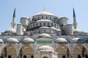 Fototapeta na wymiar View of Blue Mosque in Istanbul Turkey
