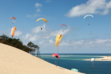 Tuinposter Paragliding dune du pyla © philippe Devanne