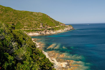 la tour génoise de losse
