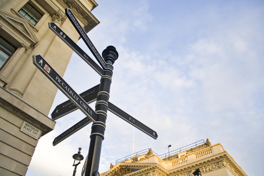 señales de direccion en londres