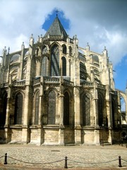 Dos de cathédrale de Tours