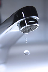 Tropfender Wasserhahn