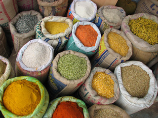 Epices et légumes secs