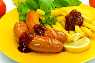 Deutsche Bratwurst,Pommes-Frites