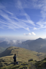 Obraz premium Female hiker on Bowfell