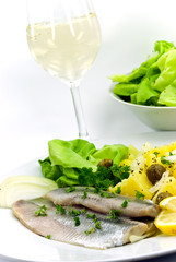 matjes filet - hering -mit kartoffeln,salat,wein