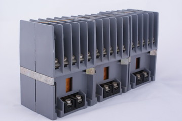 Contactor electrically controlled switch