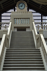 escalier gare maritime