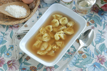 Tortellini bolognesi - Primi Emilia Romagna