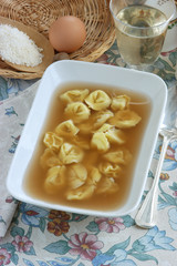 Tortellini bolognesi - Primi Emilia Romagna