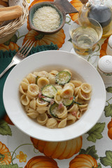 Orecchiette con speck e pecorino - Primi Trentino Alto Adige