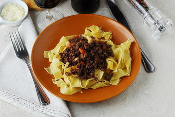 Pappardelle al sugo di lepre - Primi Toscana © Comugnero Silvana