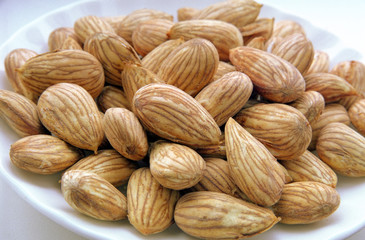 almond nuts