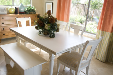 Modern kitchen table area