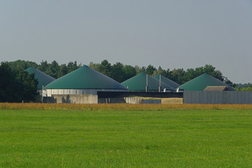 Fototapeta na wymiar Biogasanlage - biogazownia 21