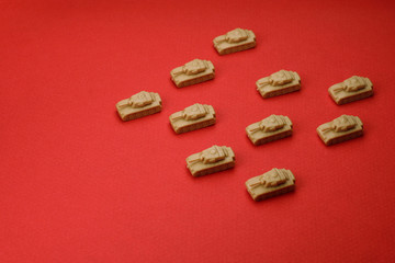 Tanks aggresively on red